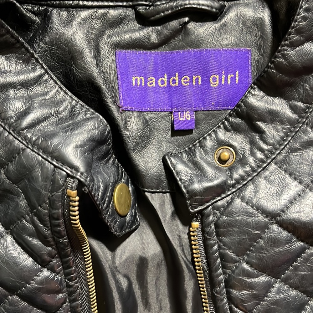 Leather jacket - Picture 2 of 11